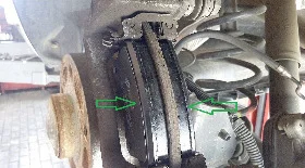 Замена задних колодок Megane 3