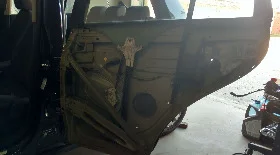 Как снять филенку двери VW Golf Plus 2009