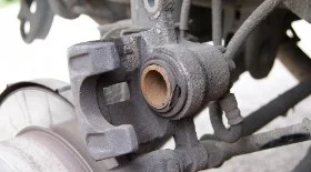 Ремонт задних тормозных суппортов