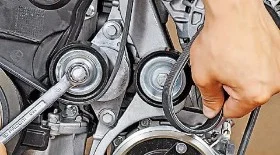 Замена поликлинового ремня на двигателе 1.4 л. BCA