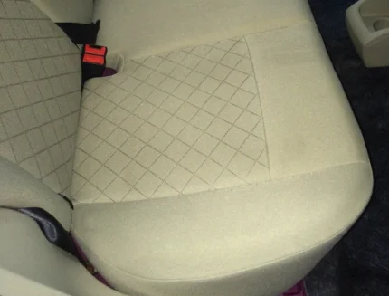 Обивка салона после чистки крахмалом