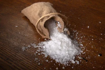 Мешочек с солью помогает при запотевании стекол в авто