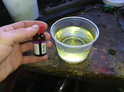 Марганцовка для проверки бензина на наличие воды