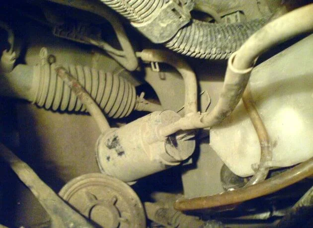 аккумулятор паров топлива (Абсорбер) Абсорбер паров бензина