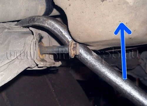 Замена левого рычага передней подвески Volkswagen Джетта 5