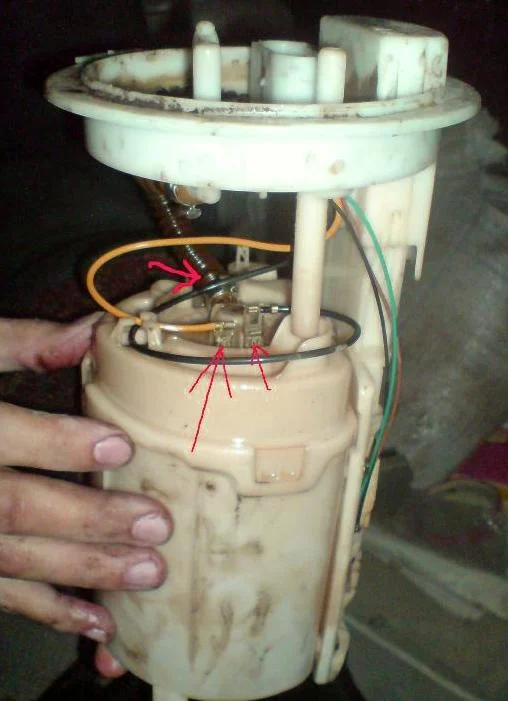 бензонасос Volkswagen Jetta 1J2