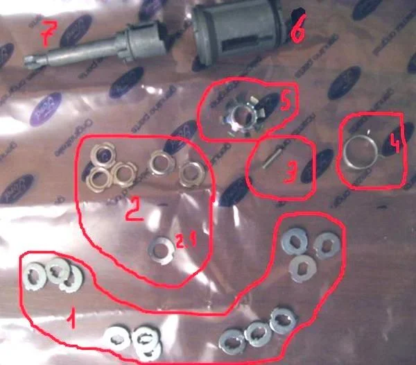 как собрать личинку от замка капота Форд Фокус