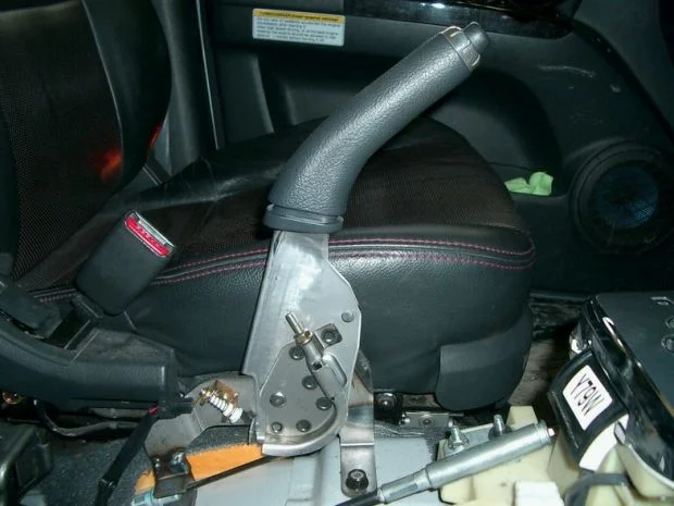 Реглировка ручника Киа Соренто