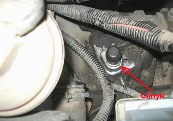 Заливная пробка в коробке передач