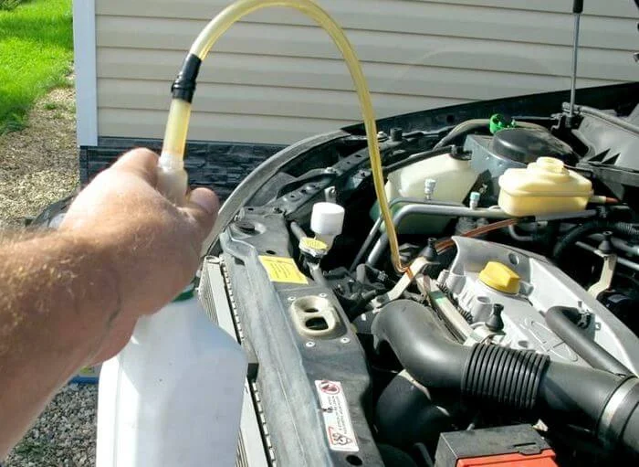 Замена жидкости гидроуселителя руля Chery Tiggo