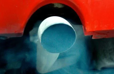 Синий дым из выхлопной