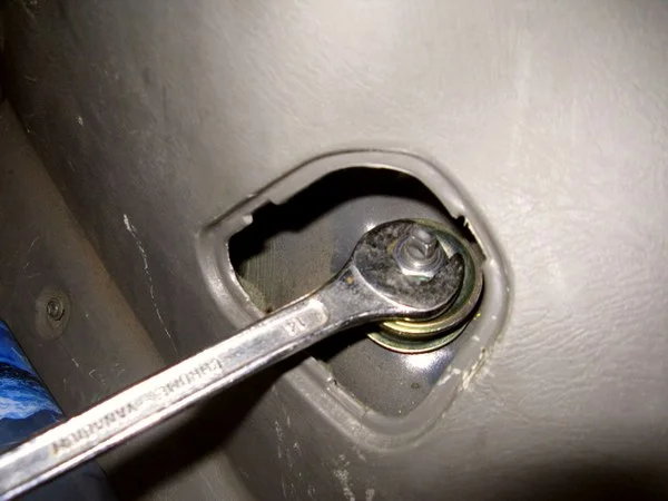 шток заднего амортизатора Чери Тигго