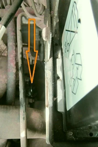 заливная пробка в КПП лада Гранта