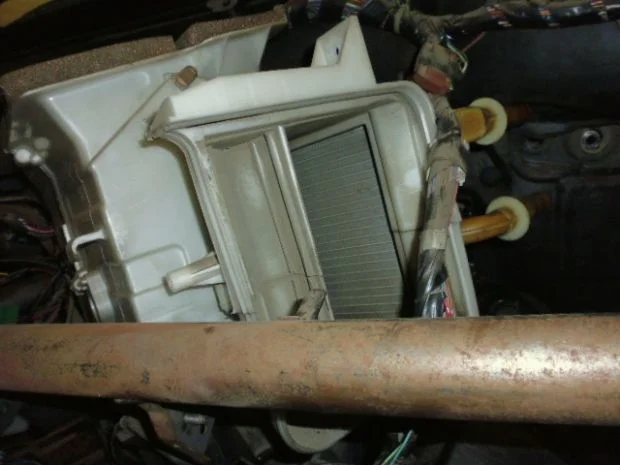 Замена радиатора печки Ниссан Альмера