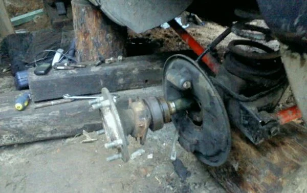 Как снять полуось на Ниве