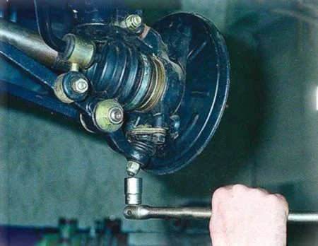 шаровая опора на ВАЗ 2114