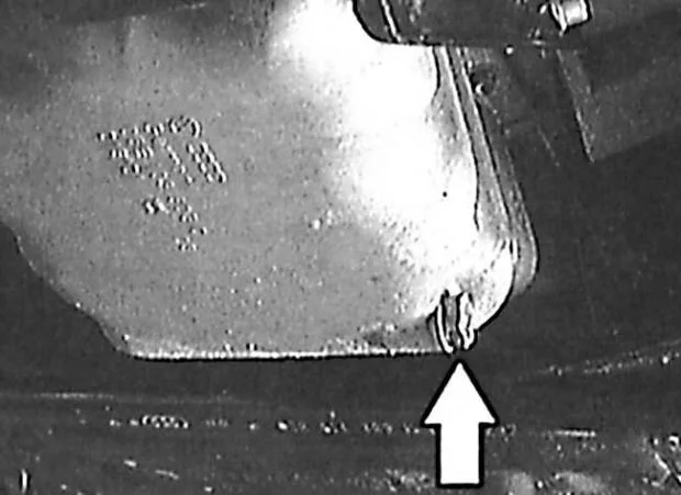 расположение пробки слива моторного масла Ауди А6