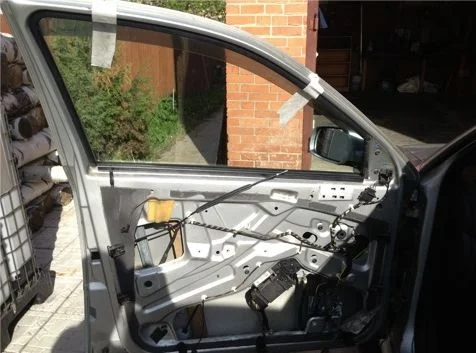 дверь Шкода Октавия без обшивки