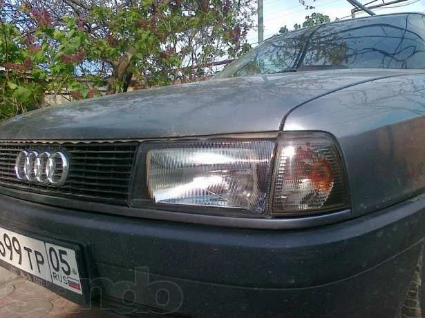 Поворотники Ауди 80