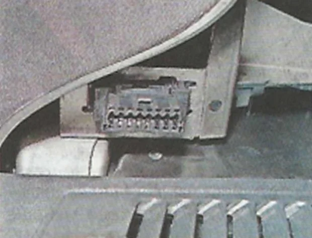 Диагностический разъем Лада Гранта