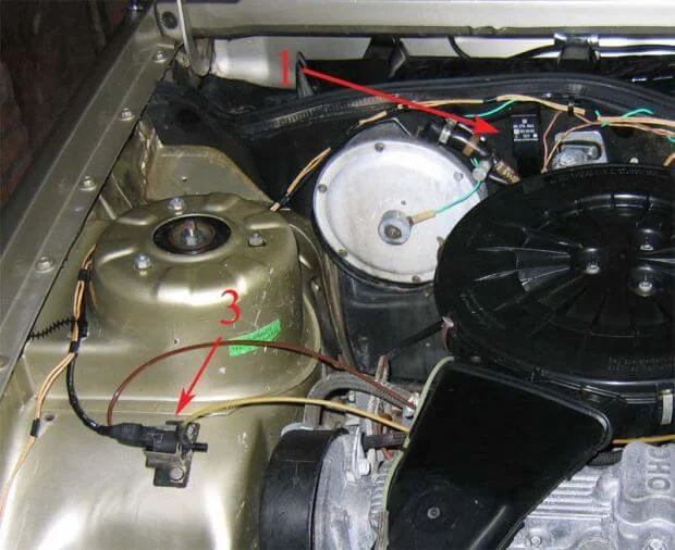 Схема соединений вакуумных шлангов карбюратора Pierburg 1B