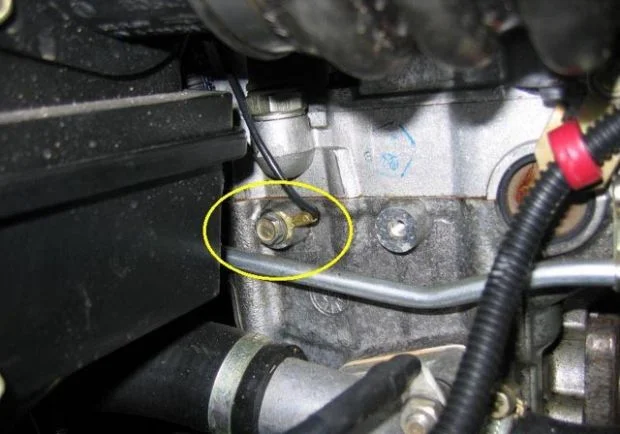 Масса с клеммы аккумулятора на кузов Приоры