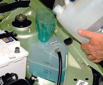 Замена ОЖ на Ладе Калине