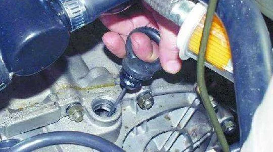 Щуп уровня масла КПП ВАЗ 2114