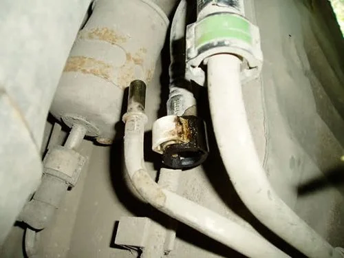 Как поменять топливный фильтр Форд Фокус?