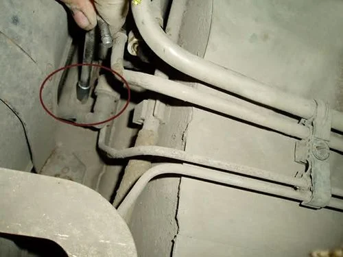 Снятие топливного фильтра Форд Фокус