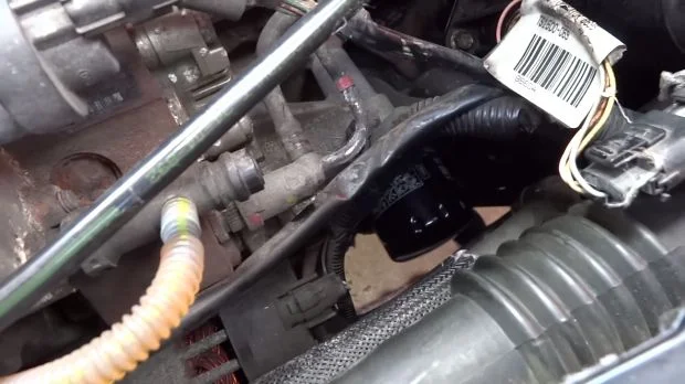 Масляный фильтр Рено Сценик 2