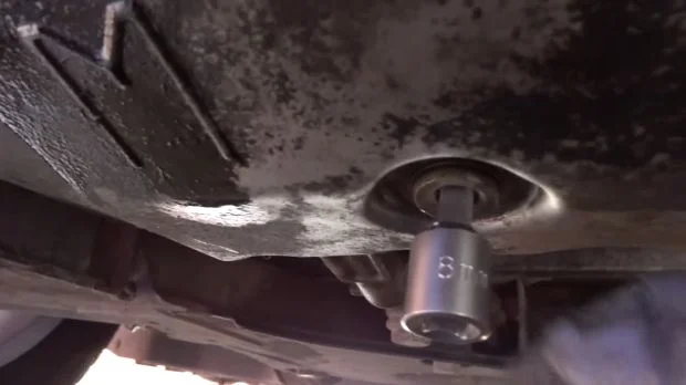 Замена масла Сценик 2