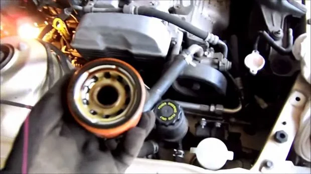 Замена масла Мазда 626