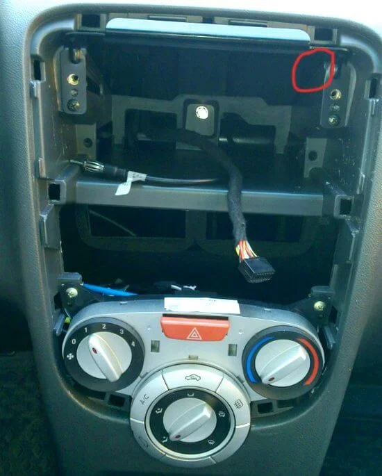 Снятие магнитолы Форза или А13