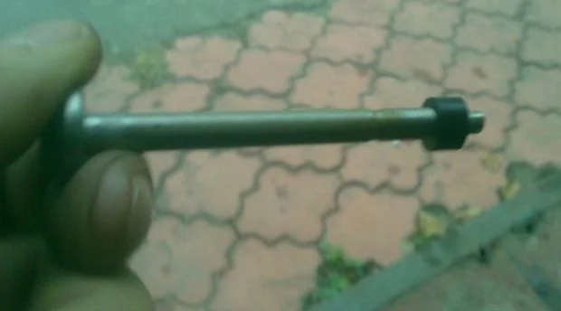 Болт корпуса топливного фильтра