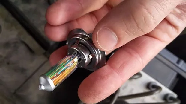 Замена ламп на Мерседесе