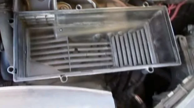 Замена воздушного фильтра Ауди А3