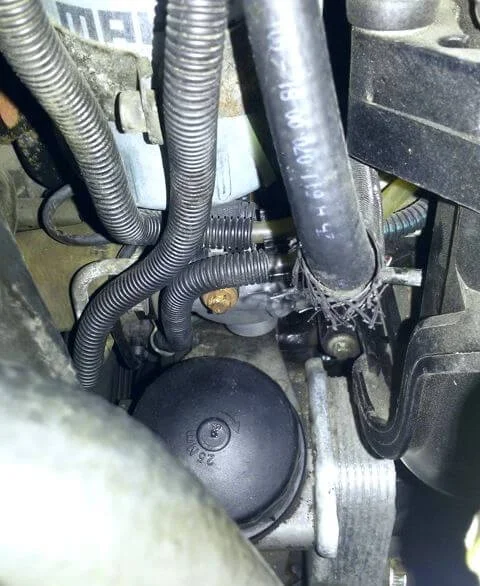 как добраться и поменять термостата на Вито