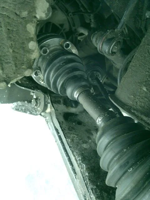 Замена внутреннего шруса Вито