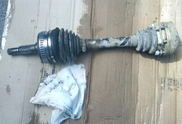 Замена приводного вала в сборе