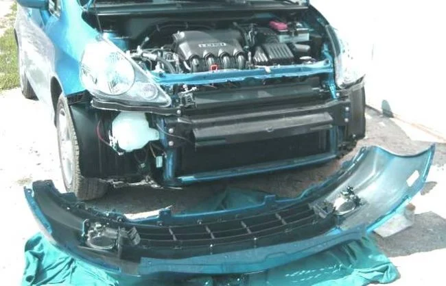 Как снять передний бампер Honda Fit