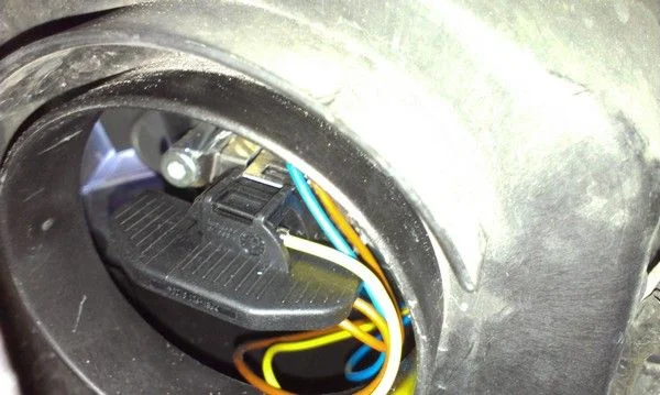 Замена лампы Рено Симбол