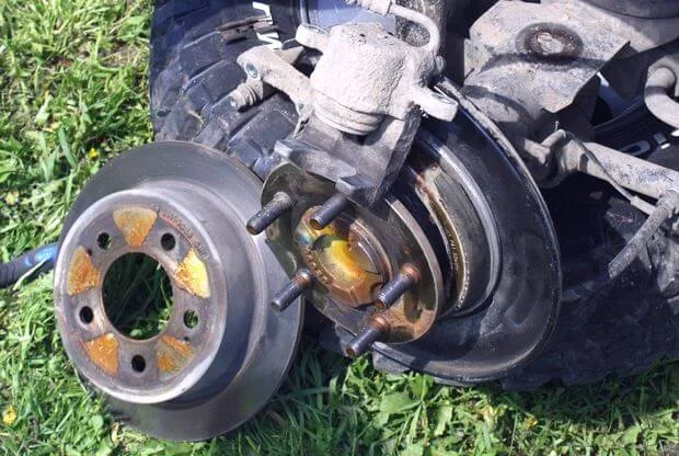 Подтяжка колодок стояночного тормоза SsangYong Actyon