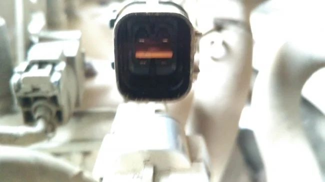 Контакты разъема датчика