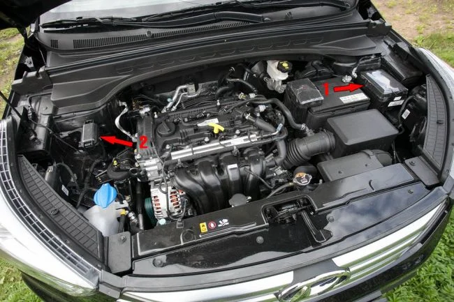 Где блок предохранителей Крета под капотом