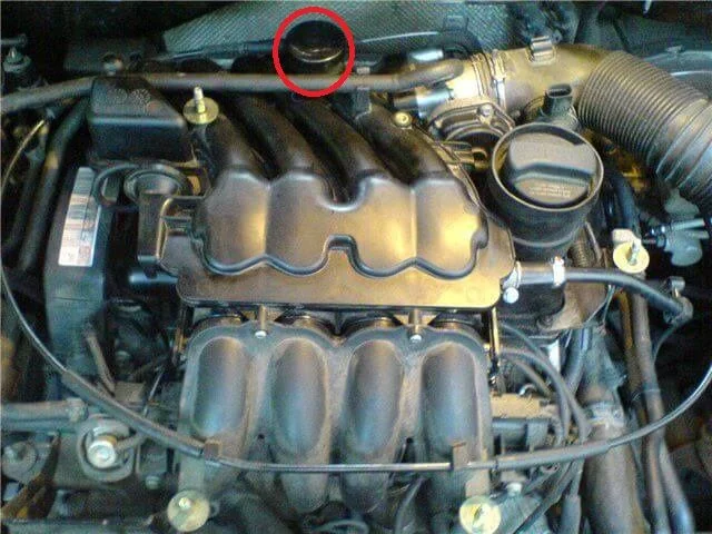 Обвел красным