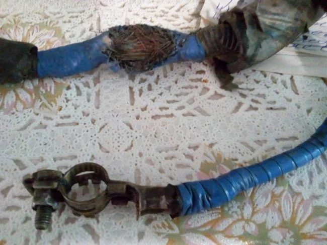 Минусовой кабель АКБ