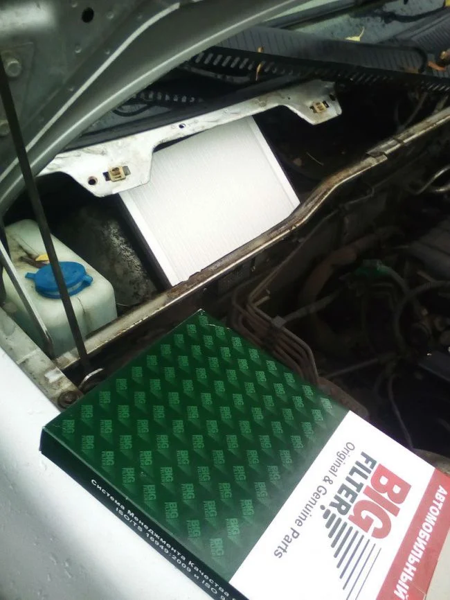 Салонный фильтр Саманд. Где находится как менять