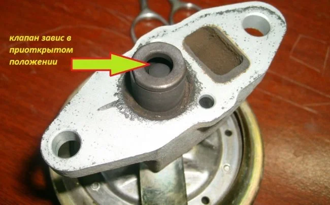 неисправный клапан ЕГР на Ланосе