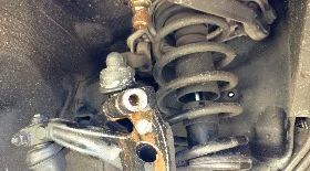 Замена передних амортизаторов на Ауди А6